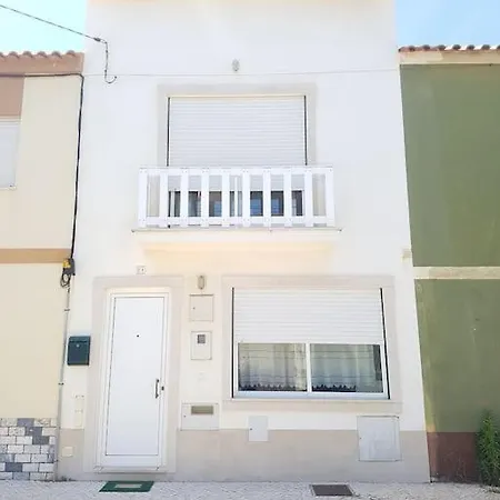 Casa De Acolhedora/ Cosy House