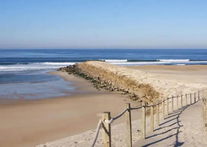 Casa De Acolhedora/ Cosy House